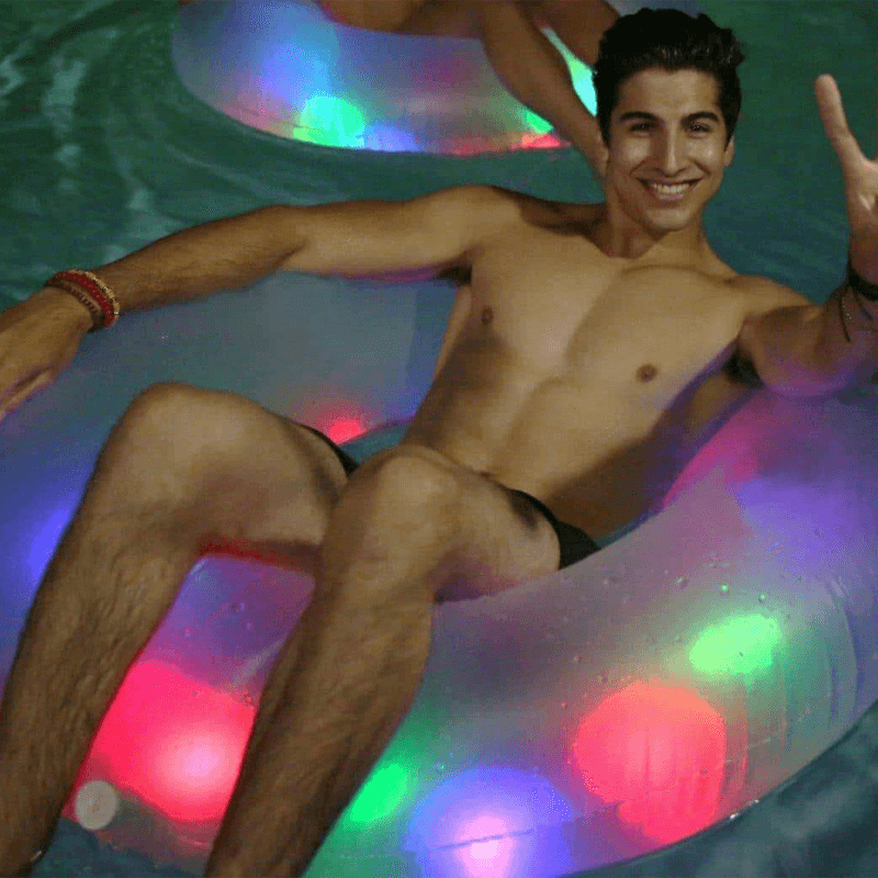 Pool Candy LED Light Up 48 Inch Pool Tube — photo 5